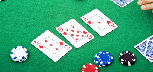 menang main poker